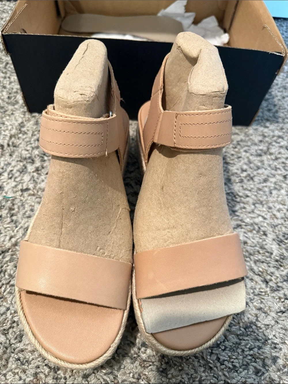 Sorel Cameron Platform Sandal 7 in box see all pics